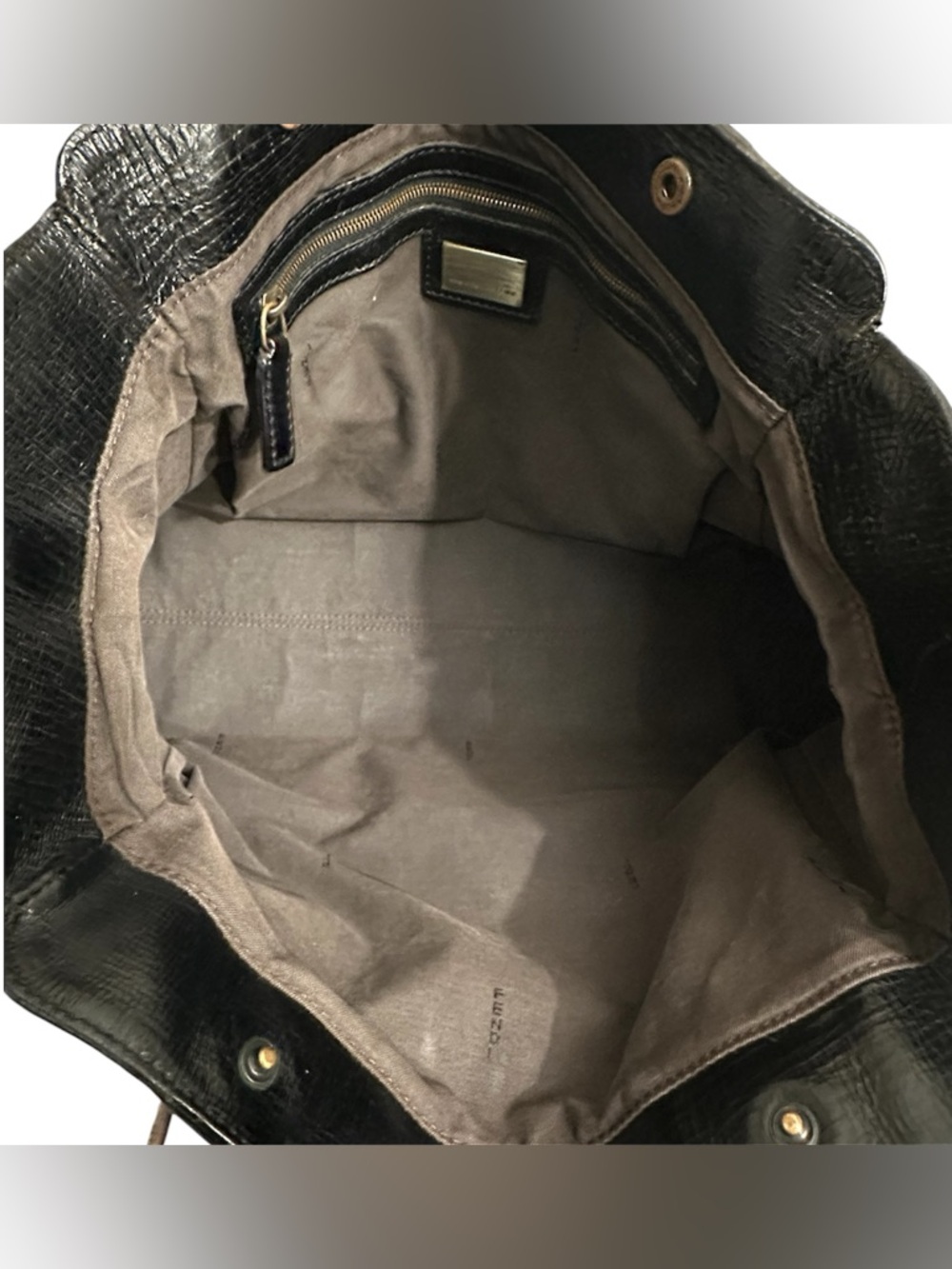 Fendi Du Jour Pebbled Leather Shoulder Bag - Picture 14 of 15